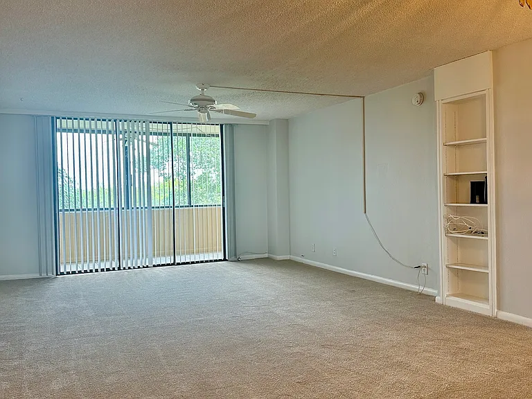 2617 Cove Cay Dr #1-311 — Photo 6