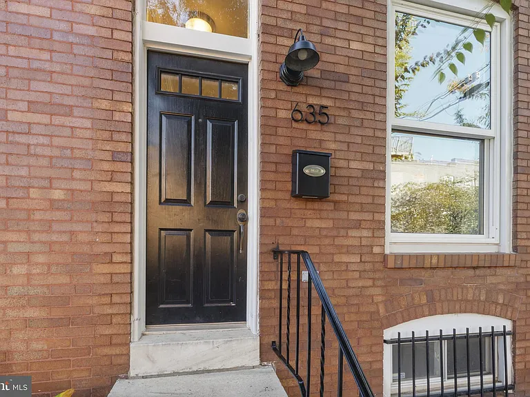 635 S Fagley St — Photo 3