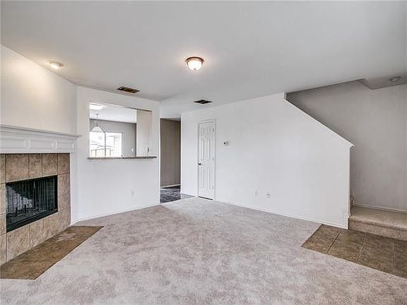 4th image of 7128 Planters Row Dr