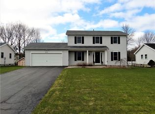 933 Limpet Dr, Webster, NY