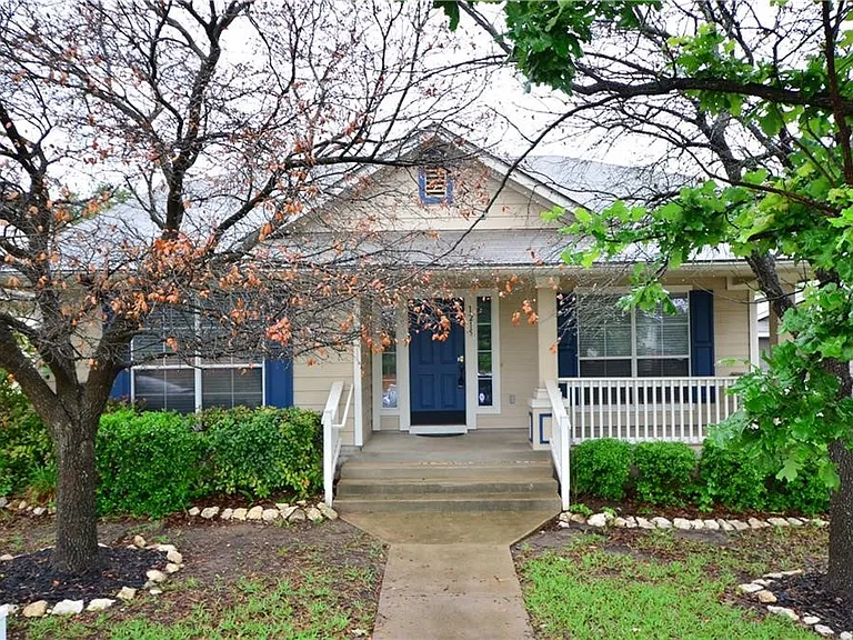 1215 Cardigan St — Photo 2