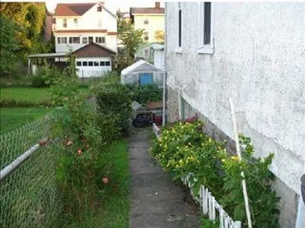 1420 Maple Ave, Monessen, PA 15062