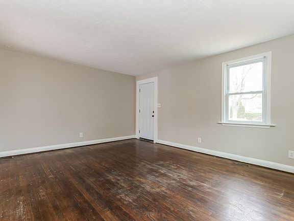 5th image of 6706 Danville Ave