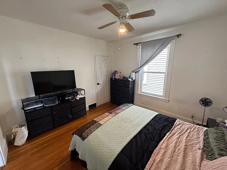 18 Blaisdell St — Photo 10