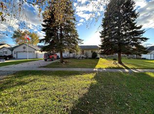 39839 Utica Rd, Sterling Heights, MI 48313