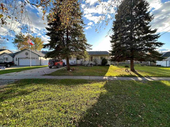 39839 Utica Rd, Sterling Heights, MI 48313