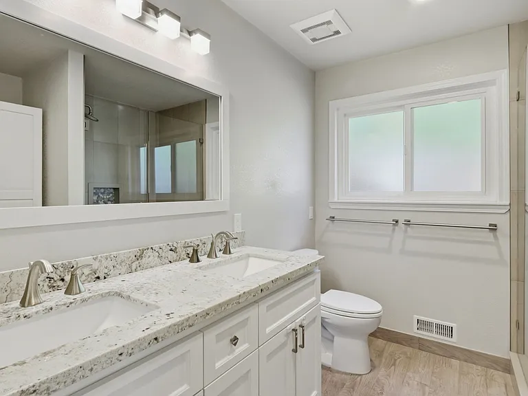 19397 Eric Dr — Photo 30