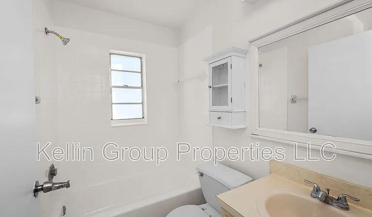 303 Regal Park Dr — Photo 30