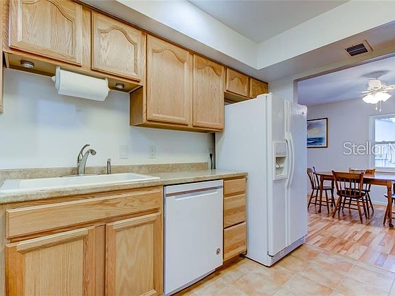 3rd image of 3215 39th St S APT A