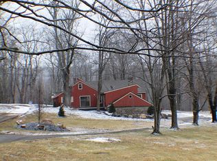 350 Bull Mill Rd, Chester, NY 10918