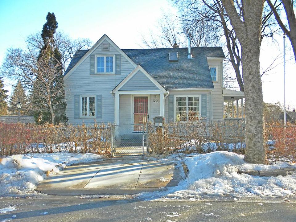 1st image of 530 11th Ave N