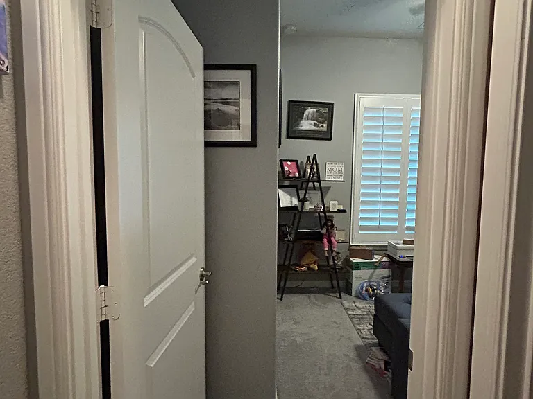 Crown Oaks Dr — Photo 5