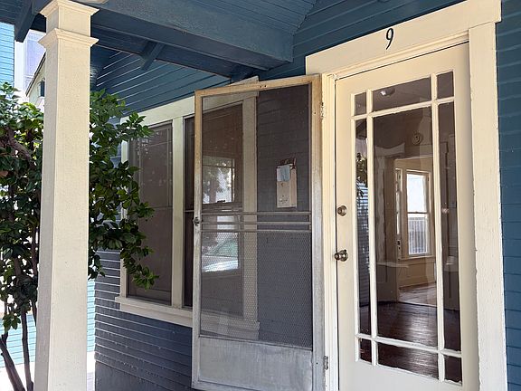 3rd image of 48 N Catalina Ave APT 9