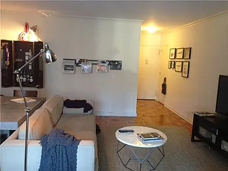 Rented by BARNES New York