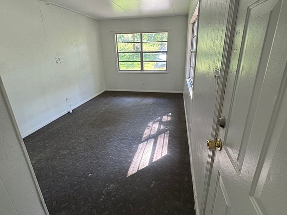 5th image of 4715 Langdon St