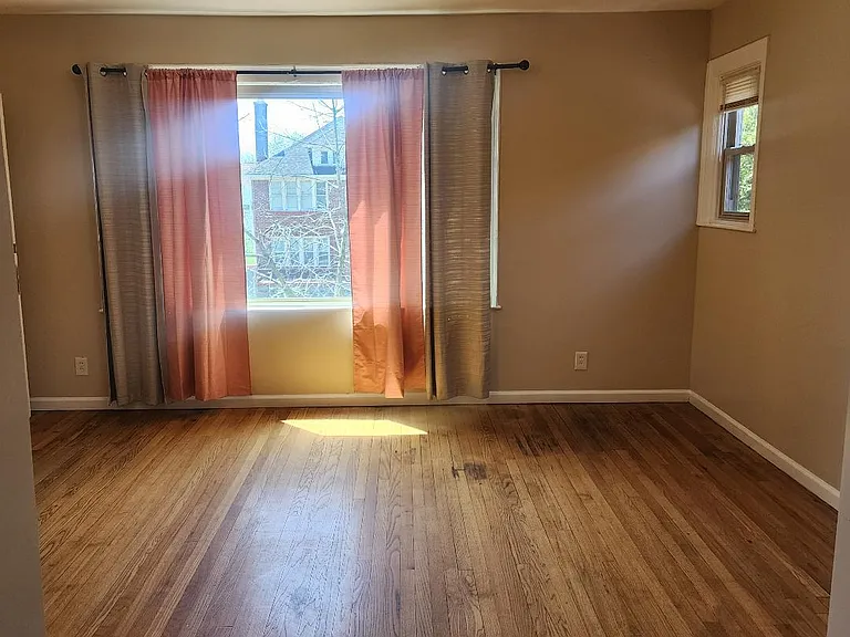3450 Devonshire Rd — Photo 3