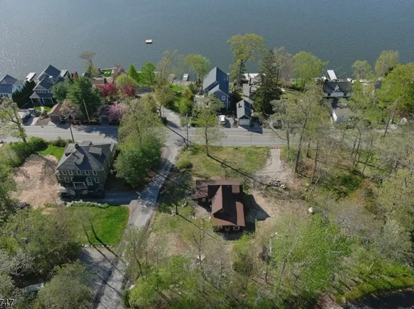 55 E Shore Culver Rd, Frankford Twp., NJ 07826