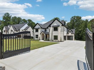 1293 E M Croy Rd, Buford, GA 30518