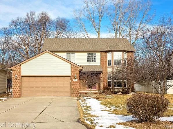 883 Vanderpool Dr, Troy, MI 48083