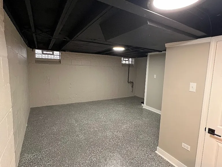 425-427 E Mishawaka Ave #1 — Photo 6