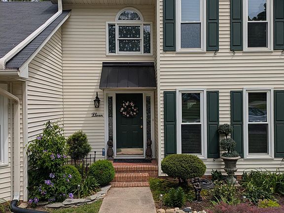 2nd image of 11 Spring View Ln
