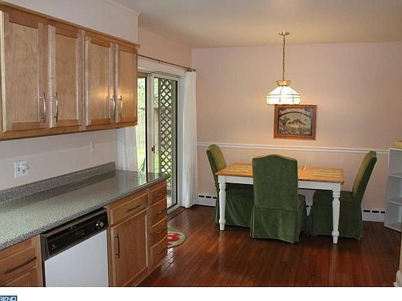 5th image of 14 Wordsworth Dr