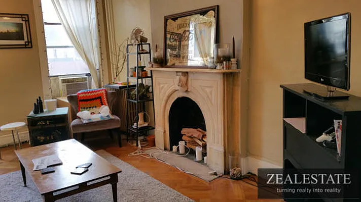 Rented by ZealEstate Group Inc | media 43