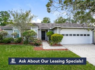 7404 Amandas Crossing Dr N, Jacksonville, FL 32244