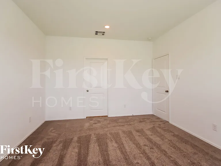 23709 Pagliano Ct — Photo 7