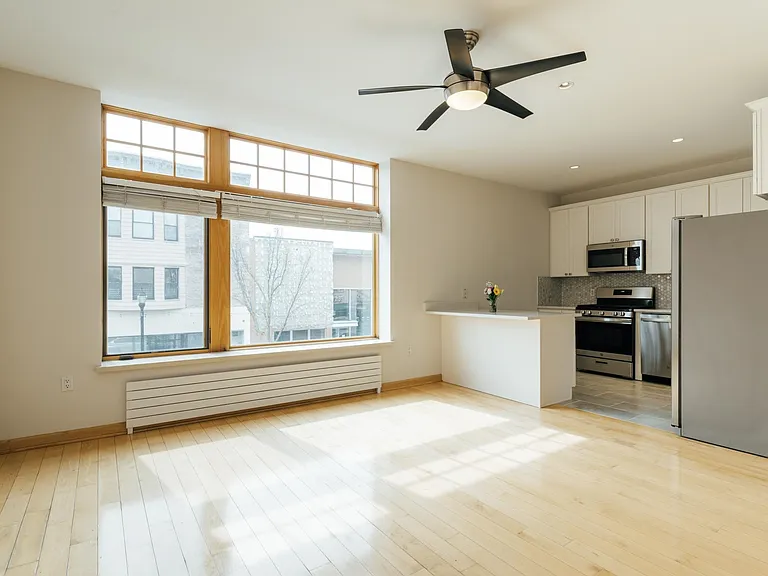 30 Park Ave #1 — Photo 6