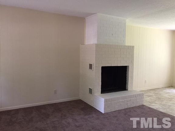 2nd image of 2345 Lonnie Cir