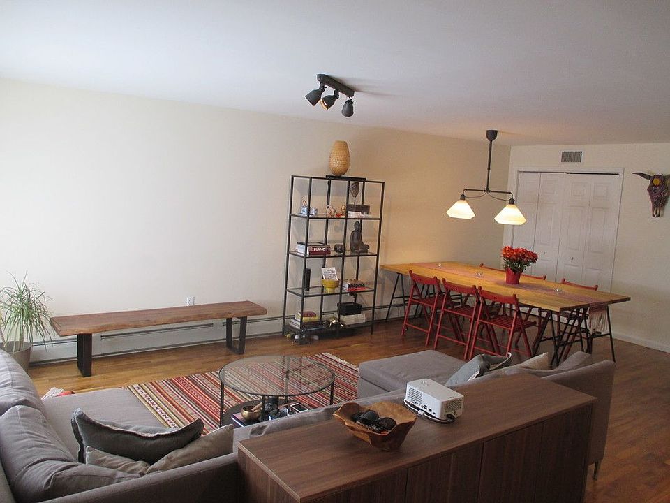 1st image of 27 Macdonough St APT 3