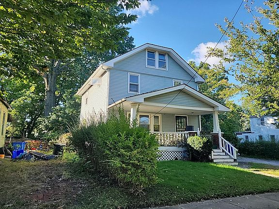 3rd image of 15004 Cardinal Ave