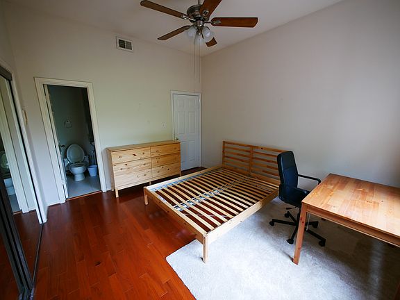 5th image of 623 Hawthorne St #B5