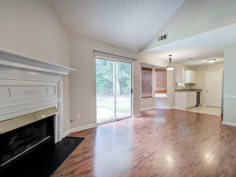 8714 Post Oak Dr — Photo 6