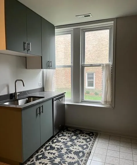 2160 N Bell Ave #G — Photo 7