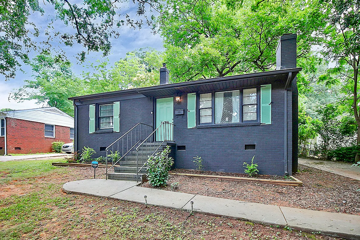 Building Photo - 2642 Rachel St