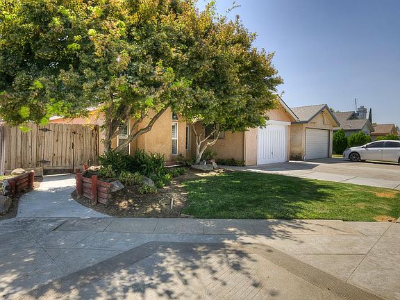 3rd image of 4033 W Princeton Ave