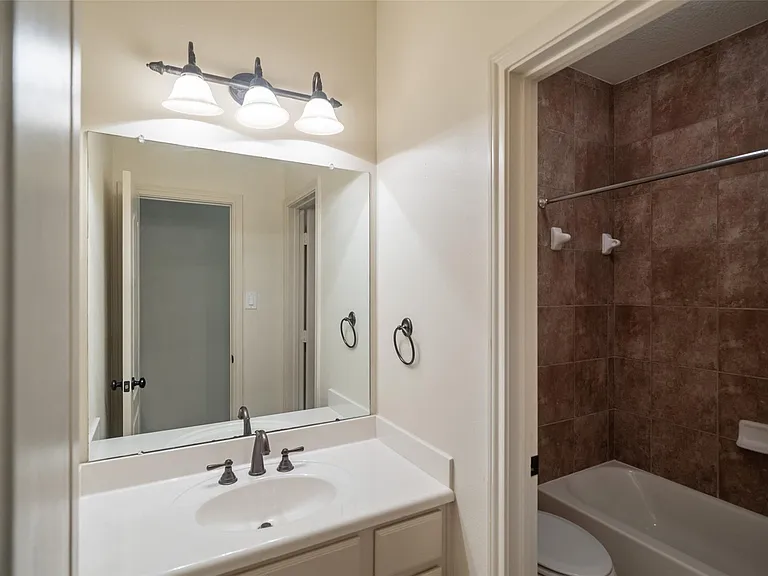 14318 Red Creek Cove Ln — Photo 39