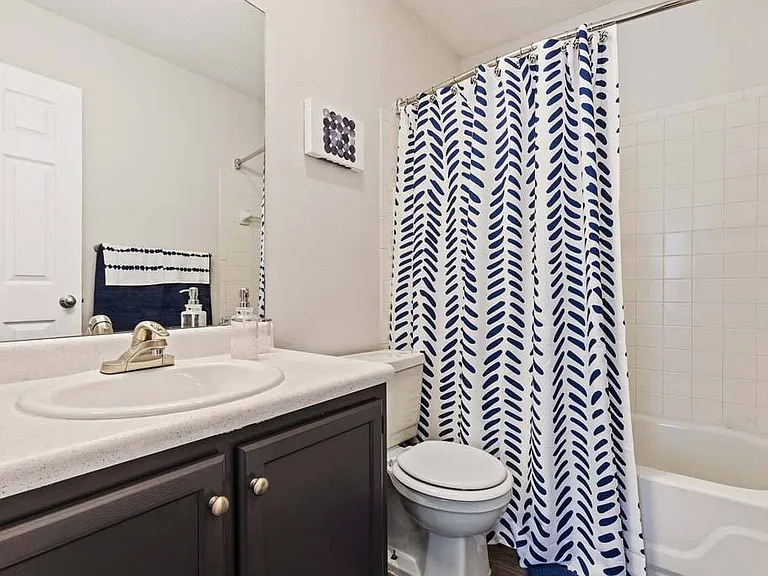 Woodland Park Apartment Homes — Photo 29