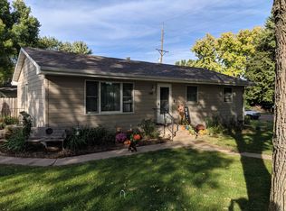104 Andrews St, Mitchell, SD 57301