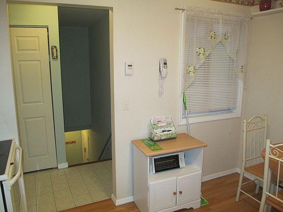 2nd image of 3 Kings Ct