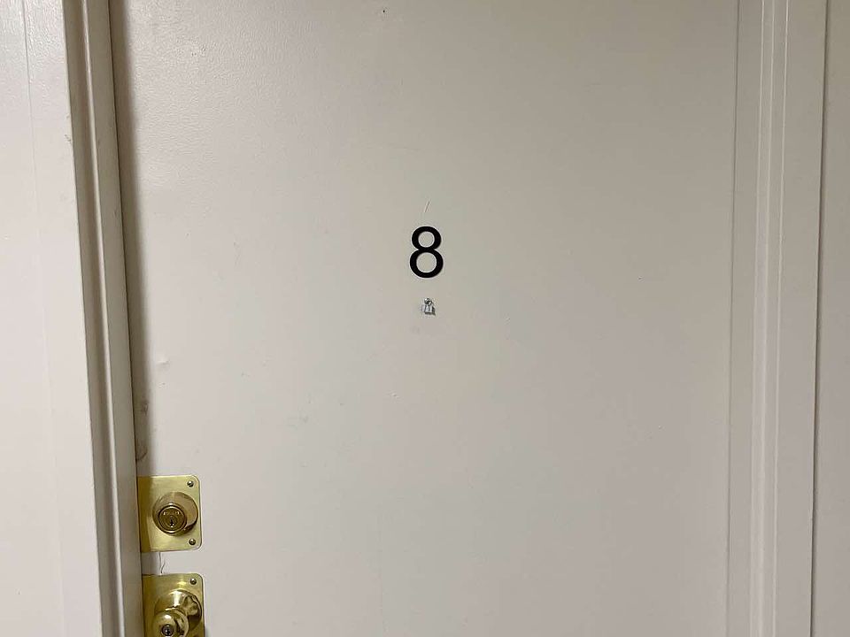1st image of 7233 N 38th St #8