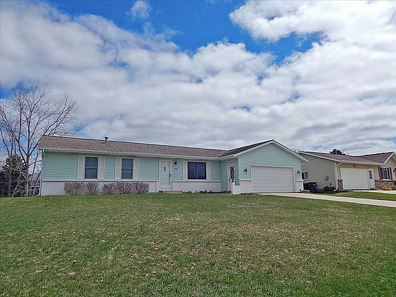 3rd image of 2536 Bluewater Ct SW
