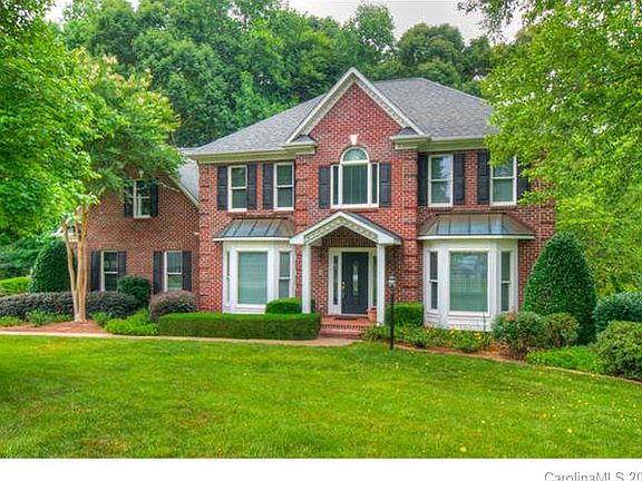 2nd image of 2338 Erika Ln
