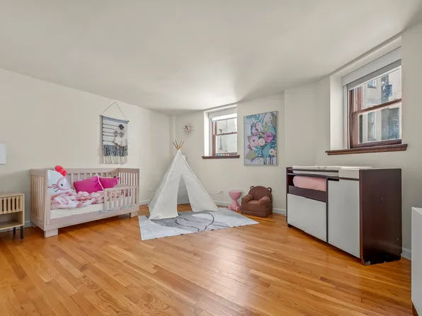 305 Second Avenue image 11 of 32