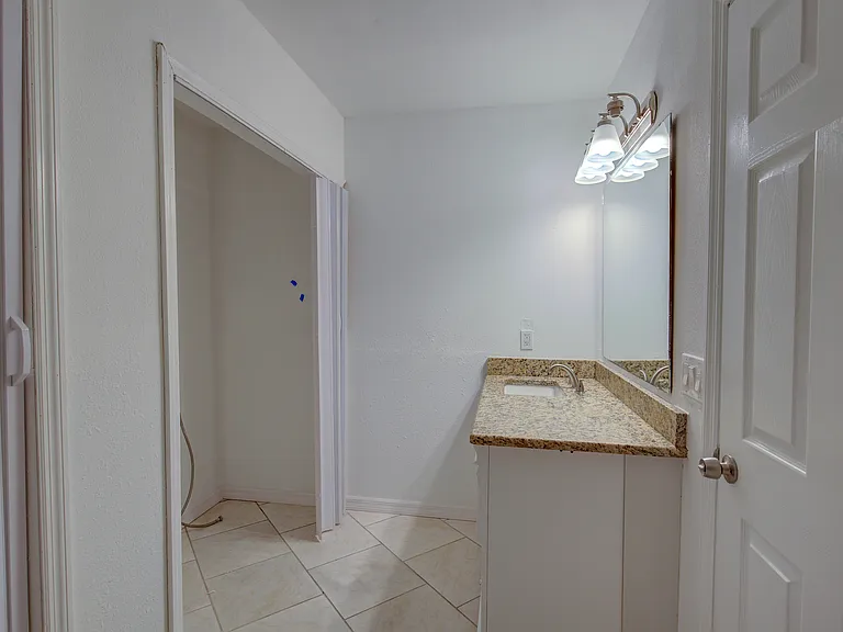 5907 Sheldon Rd — Photo 18