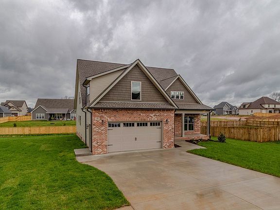 3rd image of 70 Gallant Ct