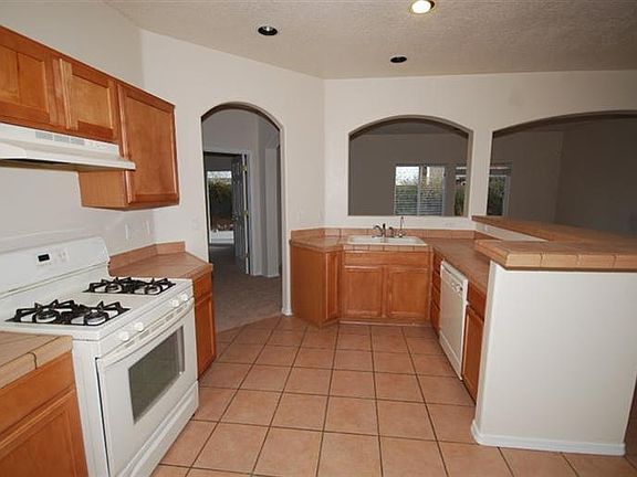 5th image of 6609 Glenturret Way NE