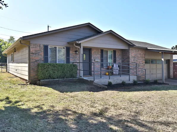 14 W 32nd Pl, Sand Springs, OK 74063
